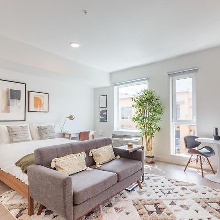 Studio Apartment In バンクーバー エクステリア 写真