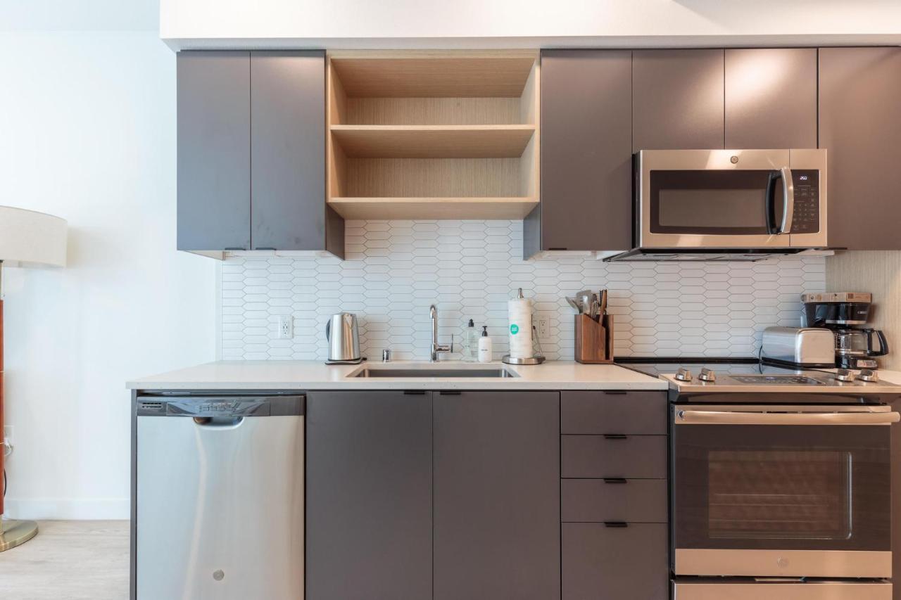 Studio Apartment In バンクーバー エクステリア 写真