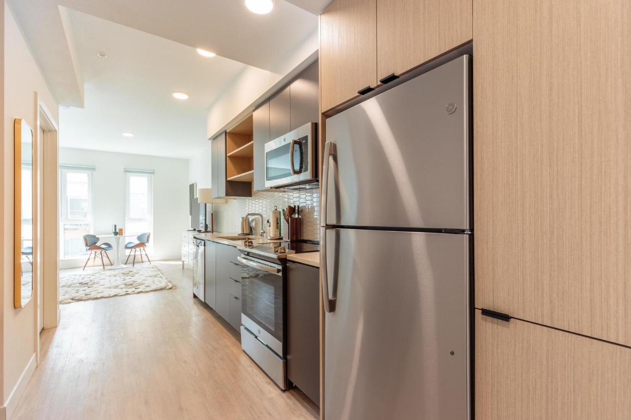Studio Apartment In バンクーバー エクステリア 写真